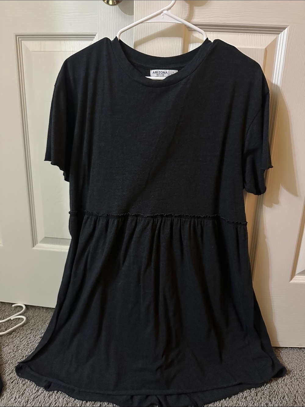 Arizona Jean Company Black Short Sleeve Tiered Tunic